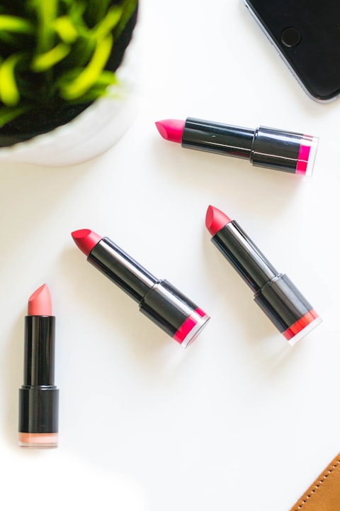 Beauty ad frame